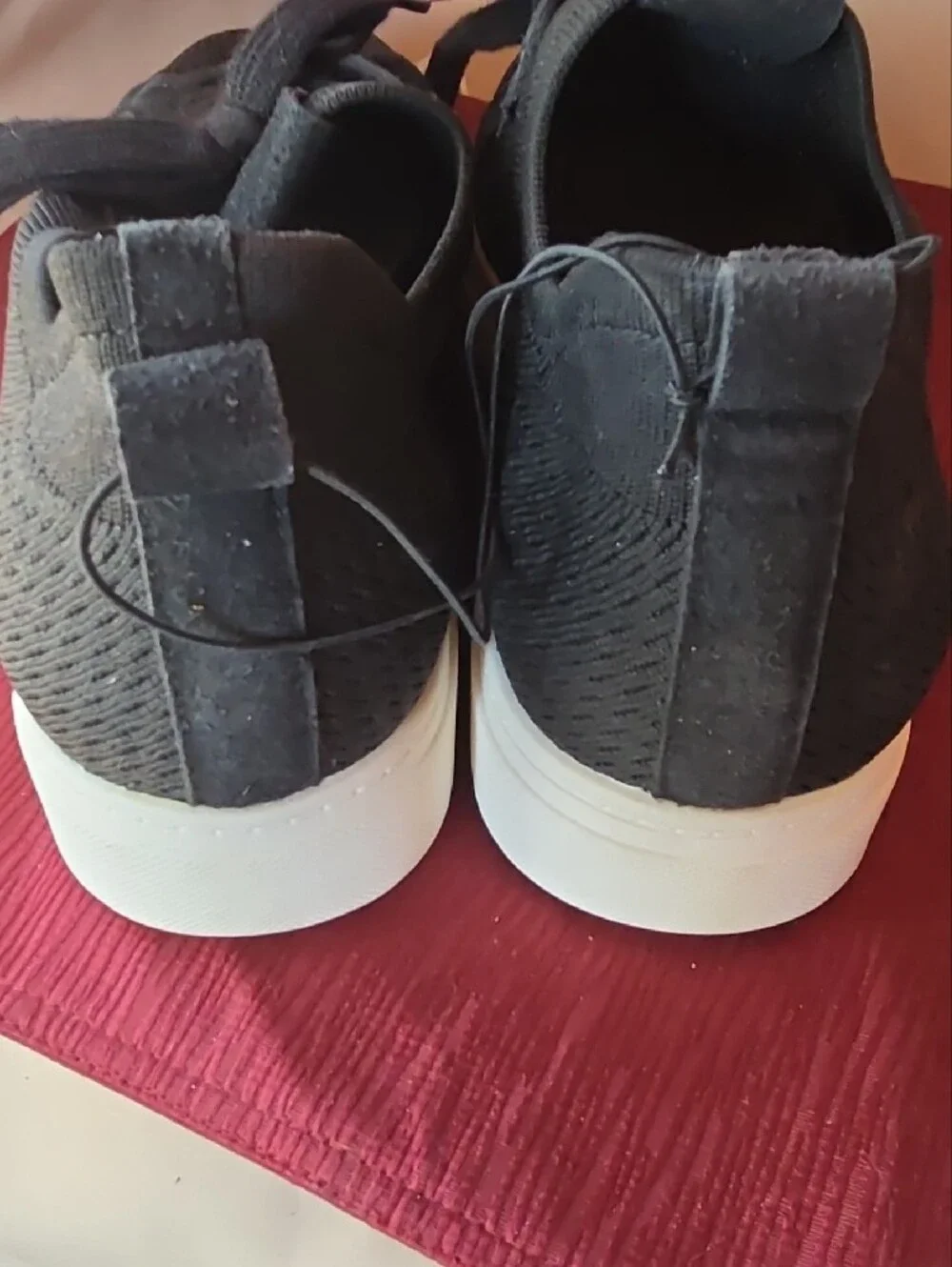 White Mountain Women's Black Knit Slip On Lace-Up Sneakers Sz 10 Durable Comfort